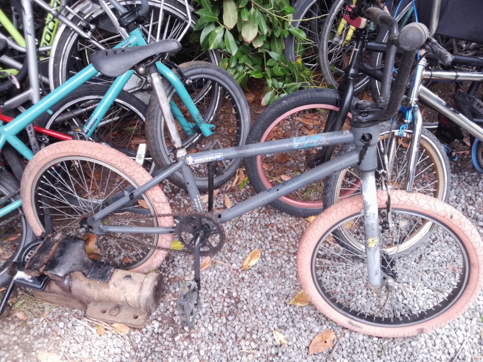 Gebruikte BMX fiets - Grijs met roze banden, Gebruikt, Staal, Ophalen of Verzenden, Onbekend