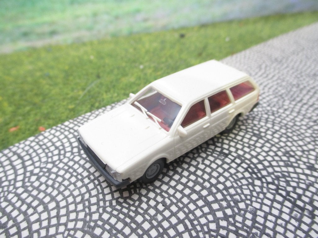 Volkswagen Passat B2 Variant - IMU creme-beige, Ophalen of Verzenden, Nieuw, Auto, Brekina
