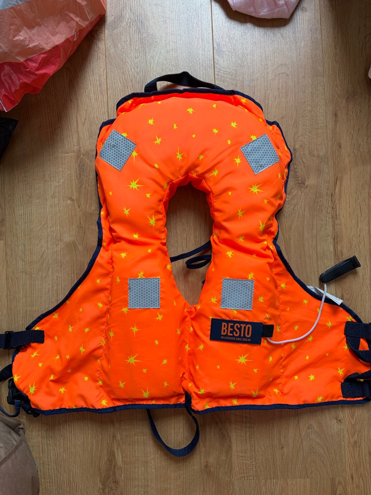 BESTO reddingsvest 100N voor baby's en peuters, Watersport en Boten, Ophalen of Verzenden, Gebruikt, Overige typen