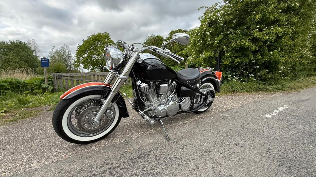 Yamaha XV1600 Wildstar 2001 - Volledig Custom Chopper, 2 cilinders, Occasion, Particulier, Meer dan 35 kW