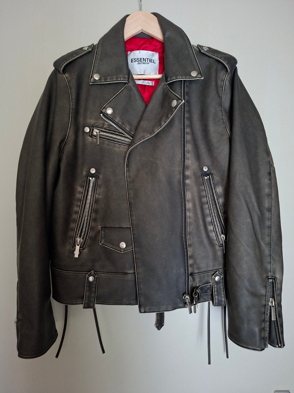 Zwarte bikerjas van imitatieleer met een verwassen look, Ophalen of Verzenden, Nieuw, Zwart