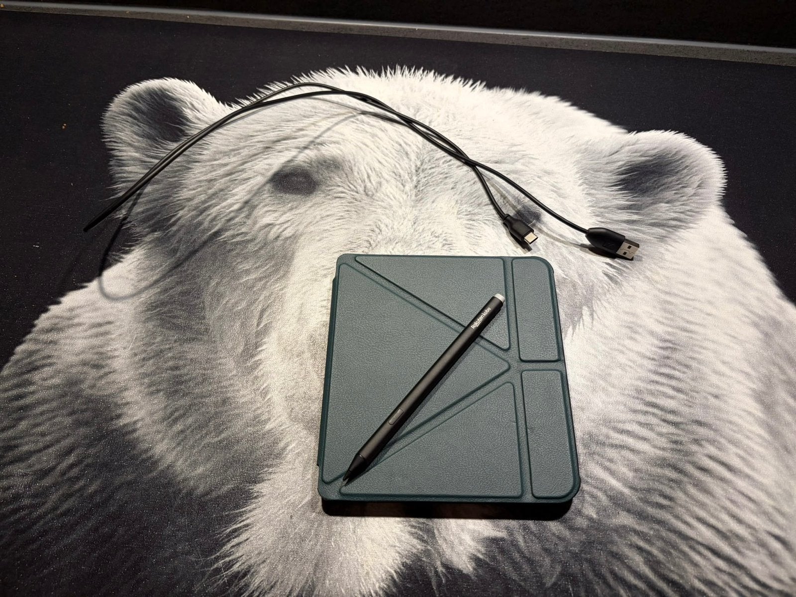 Kobo Libra Colour 32GB + Stylus + beschermhoes – nette staat, Computers en Software, Ophalen of Verzenden, Zo goed als nieuw