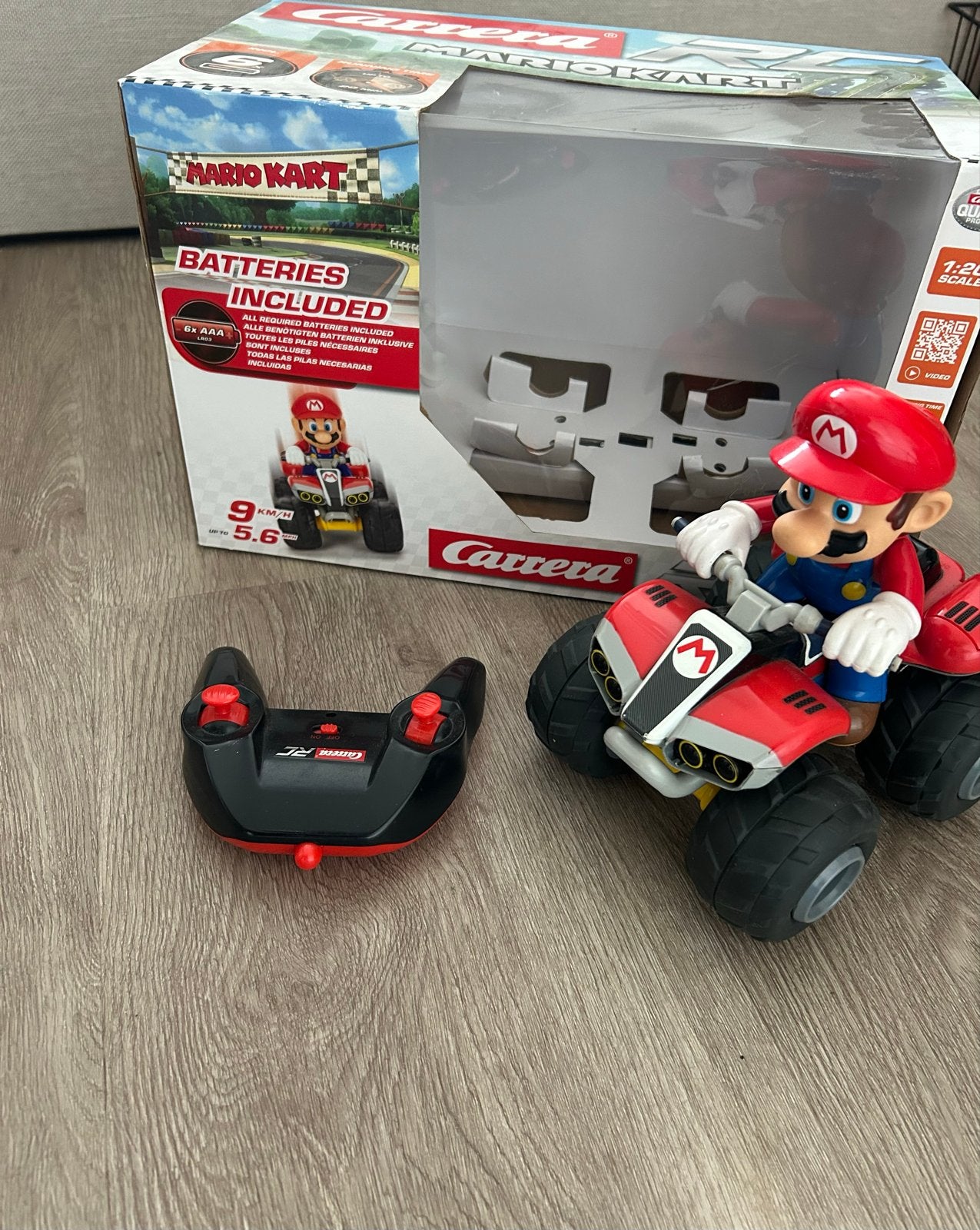 Carrera RC Mario Kart - Super Mario (2.4 GHz), Elektro, Auto offroad, Ophalen of Verzenden, Zo goed als nieuw