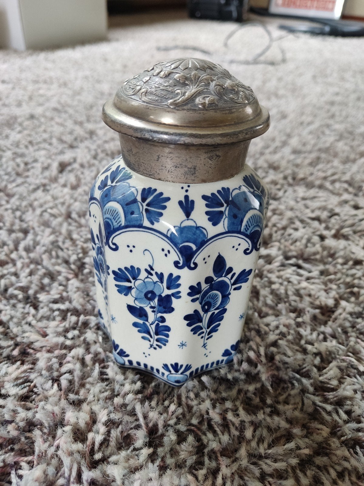 Antieke Delfts Blauwe Theebus met Zilveren Deksel, Antiek en Kunst, Ophalen of Verzenden