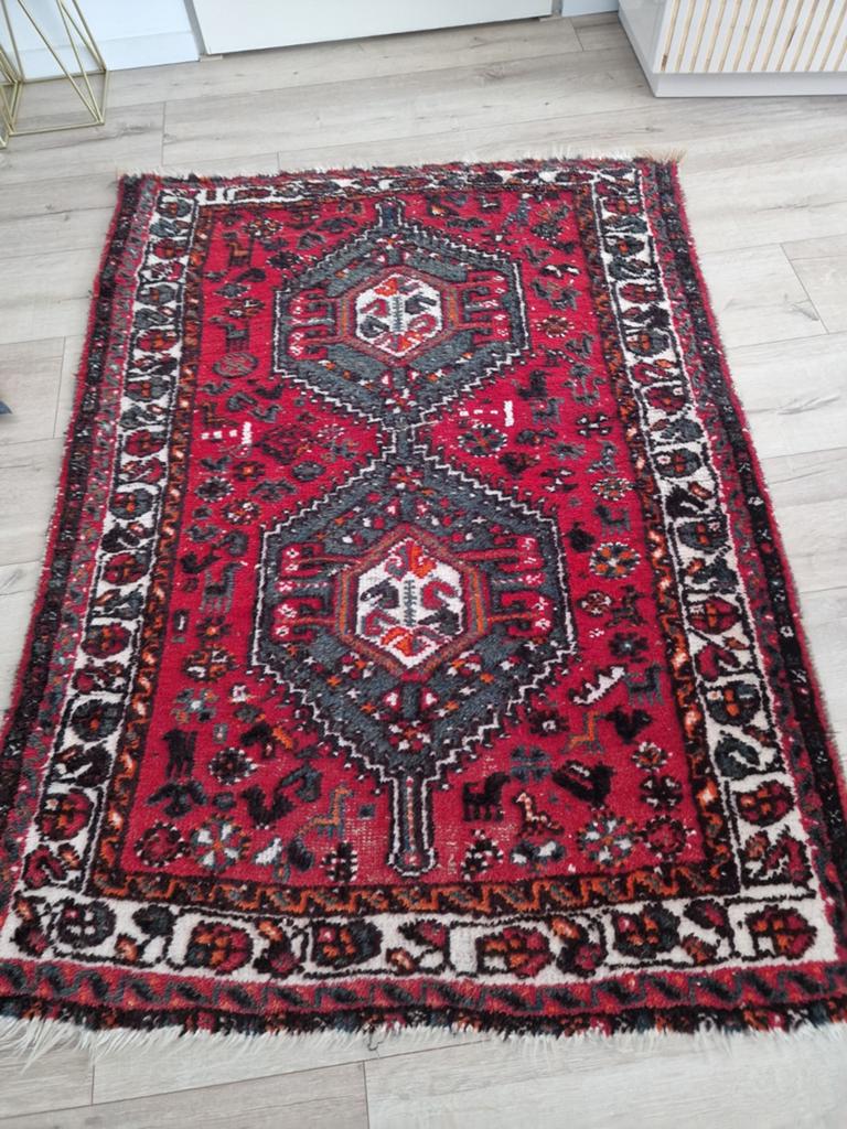 Vintage Perzisch tapijt, rood met geometrisch patroon, Huis en Inrichting, Stoffering | Tapijten en Kleden, Ophalen, Gebruikt