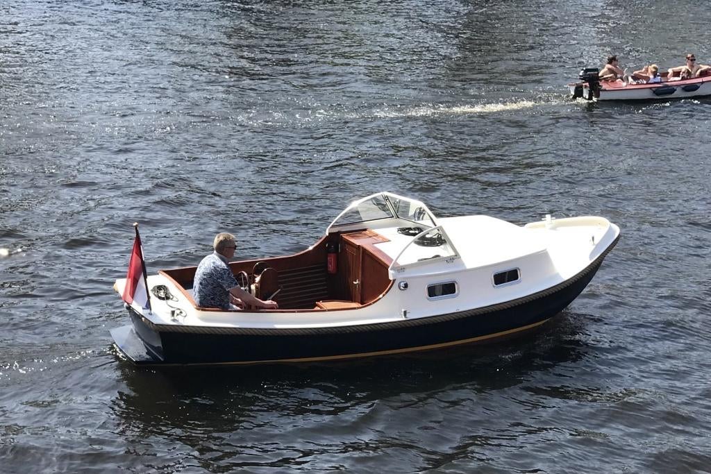Cesta vlet met vaste kajuit, Watersport en Boten, Ophalen, Gebruikt, Binnenboordmotor, Diesel