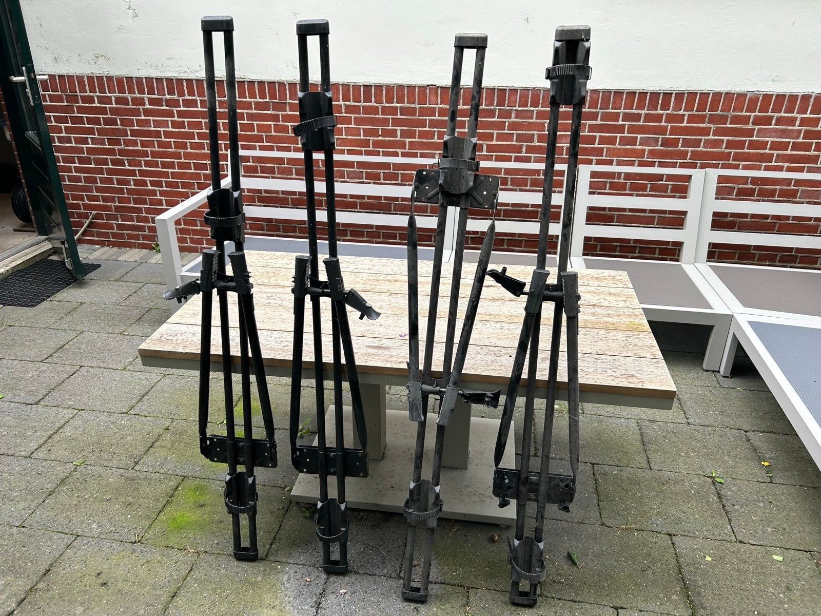 4x fietsendragers voor op dak van auto, Ophalen, Zo goed als nieuw