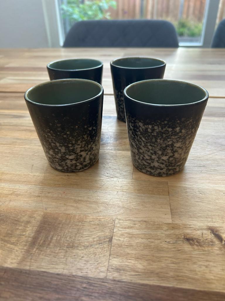 HK Living 70s Keramiek Koffie Mokken - Set van 4, Huis en Inrichting, Keuken | Servies, Ophalen, Keramiek, Zo goed als nieuw, Overige stijlen