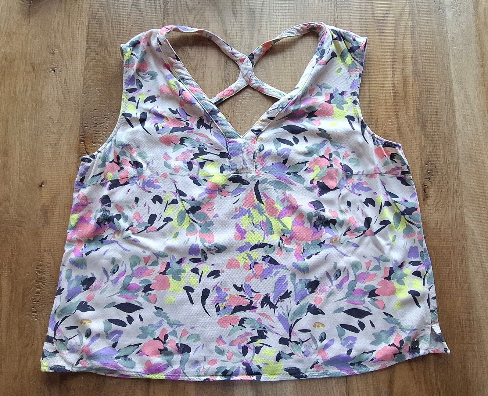 Poools Dames Top Maat 42 - Bloemenprint, Kleding | Dames, Tops, Zo goed als nieuw, Maat 42/44 (L), Meerkleurig, Zonder mouw, Ophalen of Verzenden