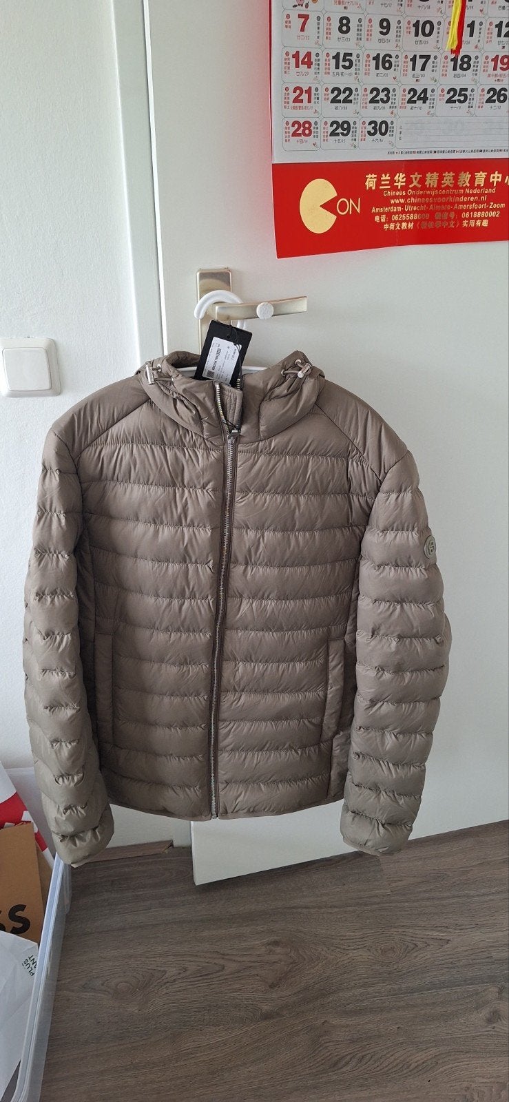 Hugo Boss Premium Lichtgewicht Donsjack Taupe BNWT Maat 46, Ophalen of Verzenden