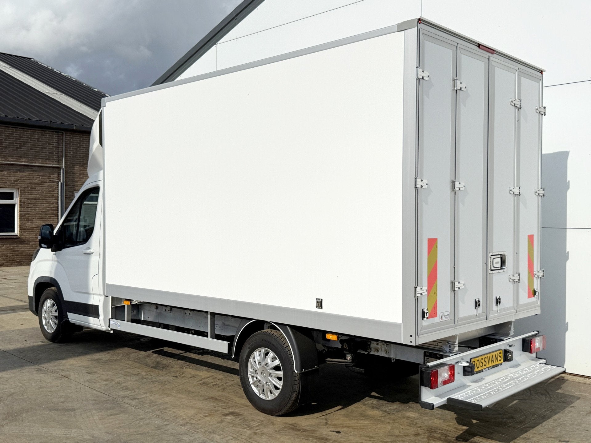 Foto 2 van Maxus eDeliver9 65kWh 204PK Elektrisch! 171km WLTP Elektrisc