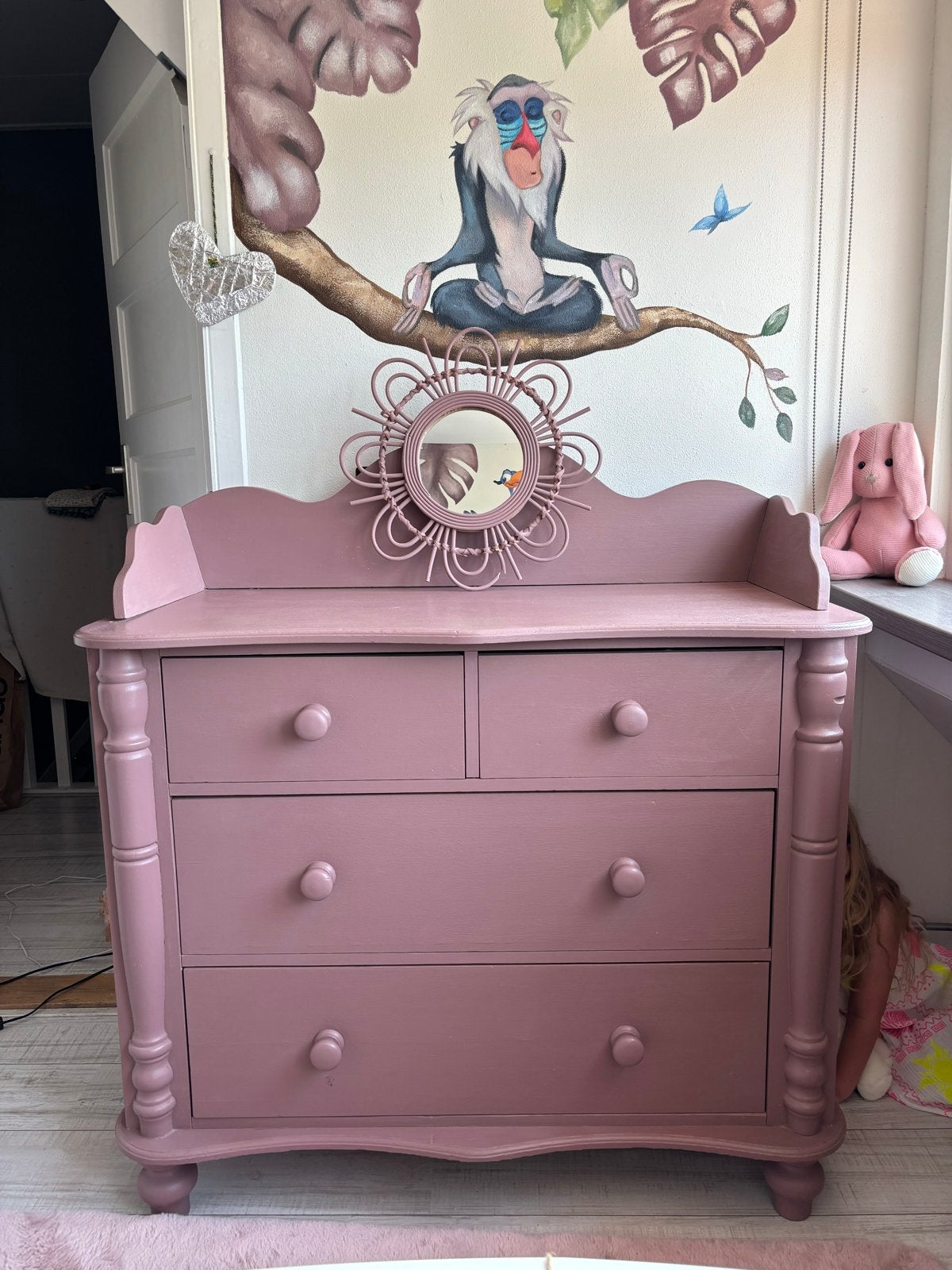 Klassieke Oud Roze commode met lades, Ophalen, Gebruikt, 50 tot 70 cm, 75 tot 100 cm