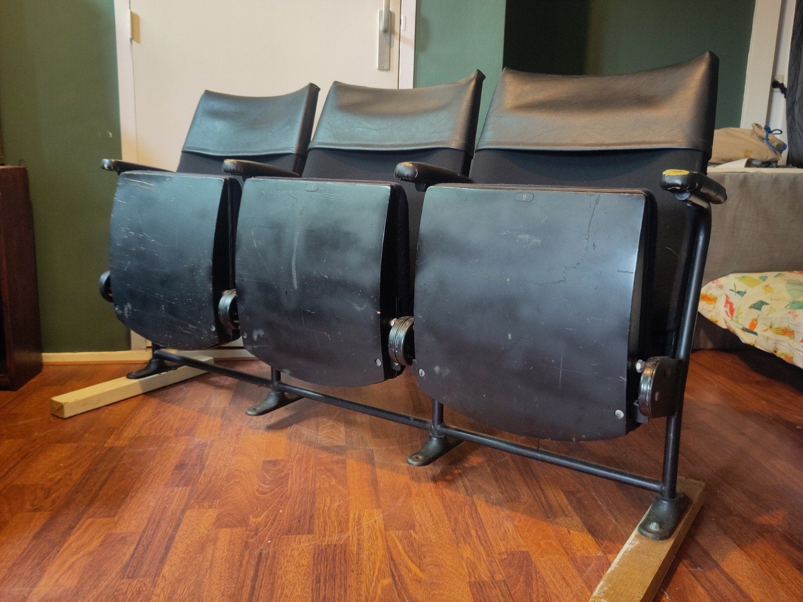 bioscoop bank 3 zits, Huis en Inrichting, Stoelen, Ophalen, Gebruikt, Hout, Drie