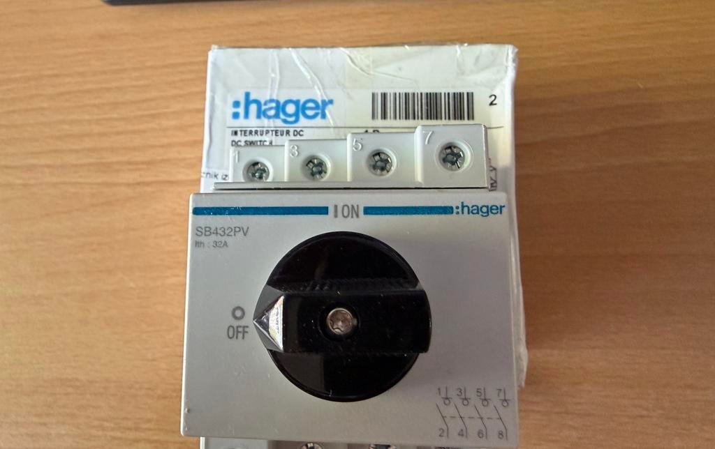 Niew in doos: Hager SB432PV schakelaar, Ophalen of Verzenden, Nieuw, Schakelaar