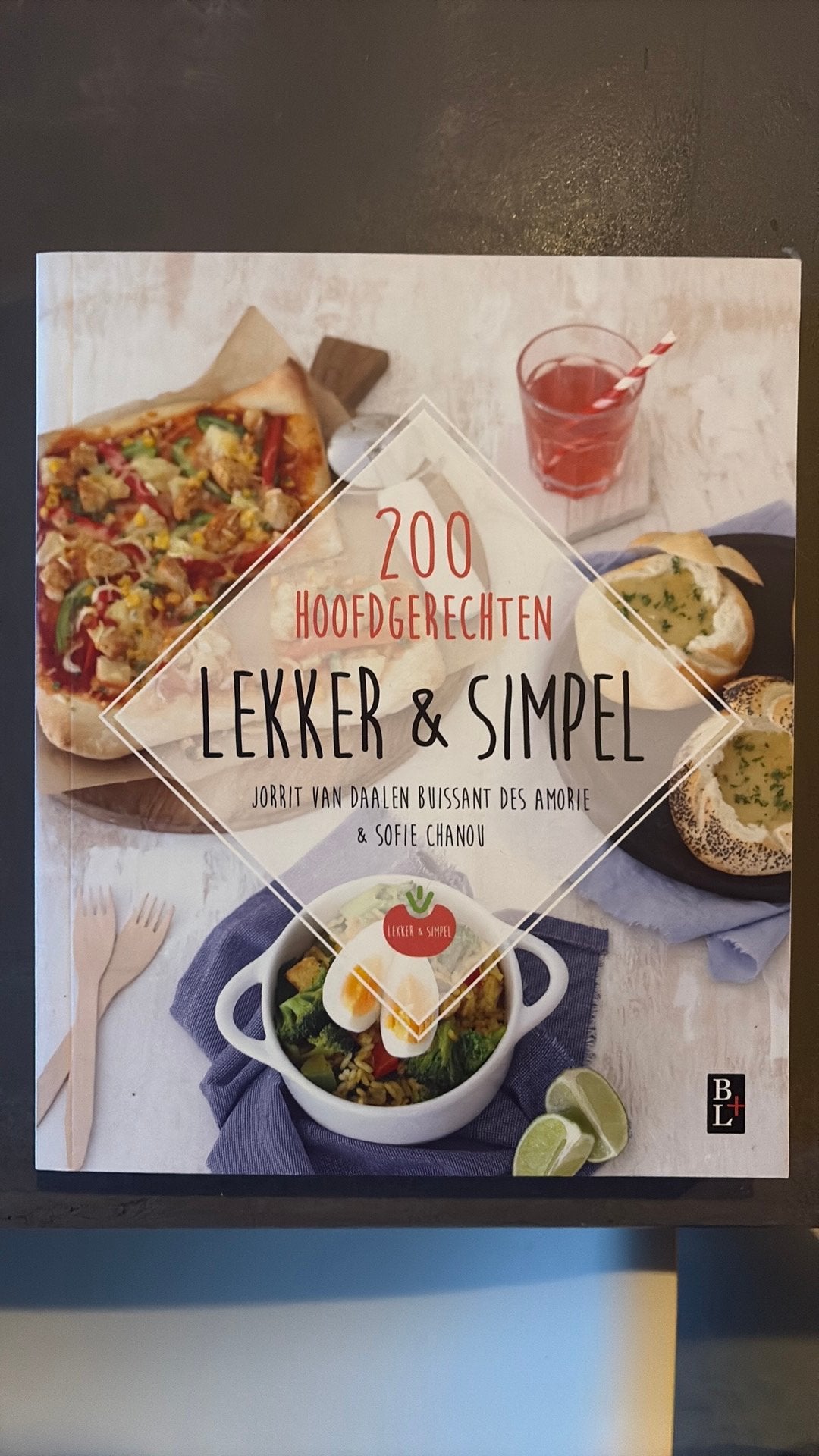 Lekker & simpel - 200 hoofdgerechten, Hoofdgerechten, Zo goed als nieuw, Sofie Chanou; Jorrit van Daalen Buissant des Amorie, Ophalen of Verzenden