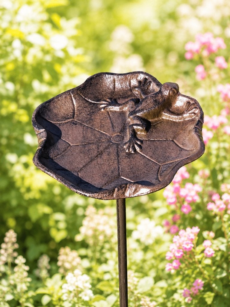 Tuinprikker /voederschaal met kikker /gietijzer/ drinkschaal, Huis en tuin decoratie Marie, Nieuw, Info@huisentuindecoratiemarie.nl