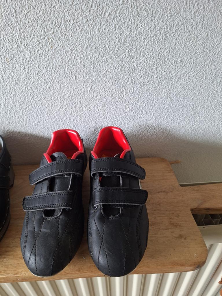 Voetbalschoen met nop osage mt 30, Ophalen of Verzenden, Nieuw, Jongetje of Meisje, Schoentjes