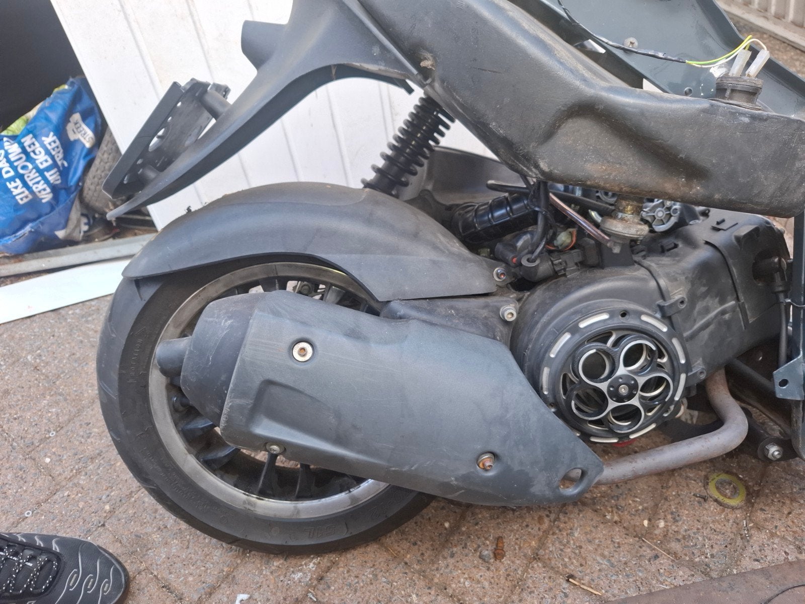 Zip 125cc, Motoren, Ophalen