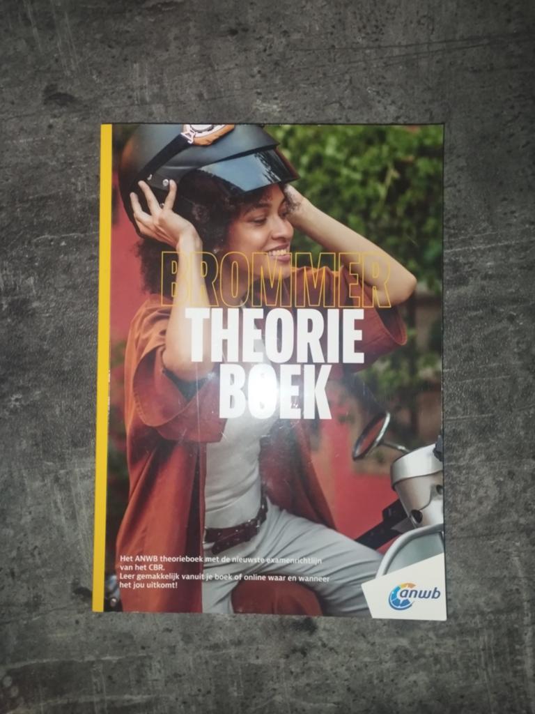 Brommer theorie boek, Boeken, Ophalen of Verzenden, Zo goed als nieuw, Algemeen