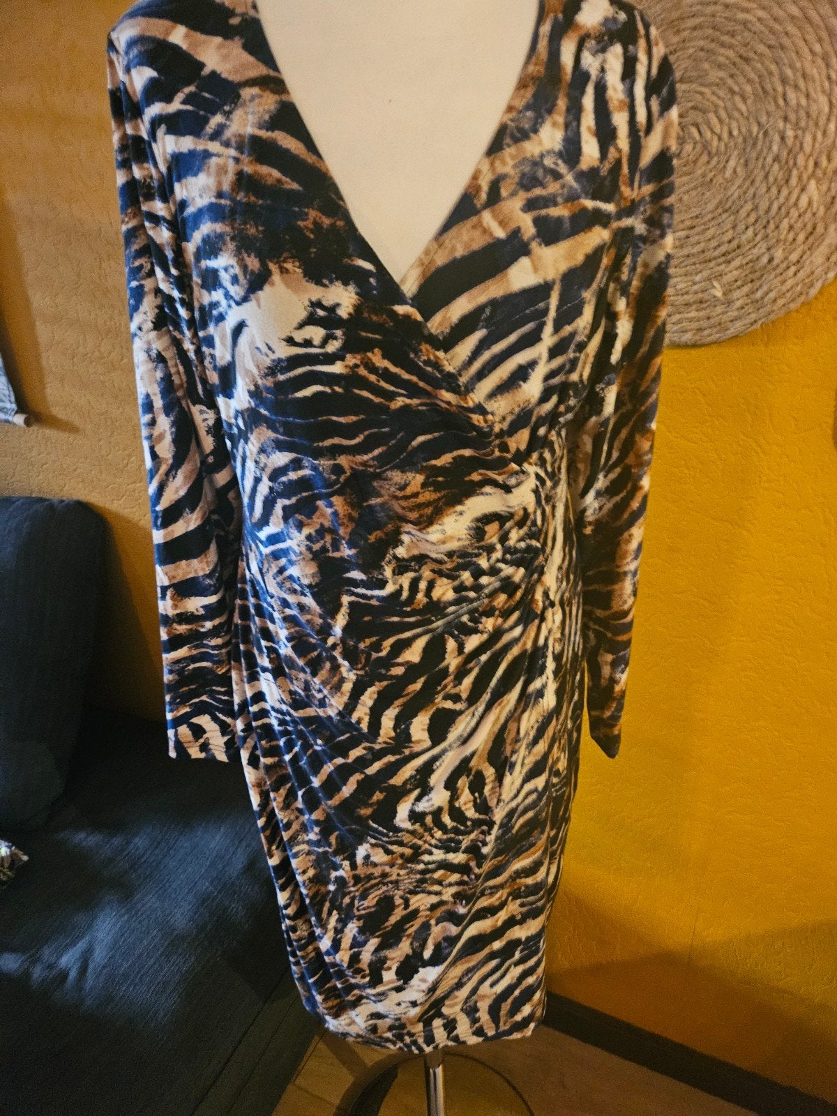 Mooie batida jurk maat 3 L, Ophalen of Verzenden, Zo goed als nieuw, Maat 38/40 (M), Onder de knie