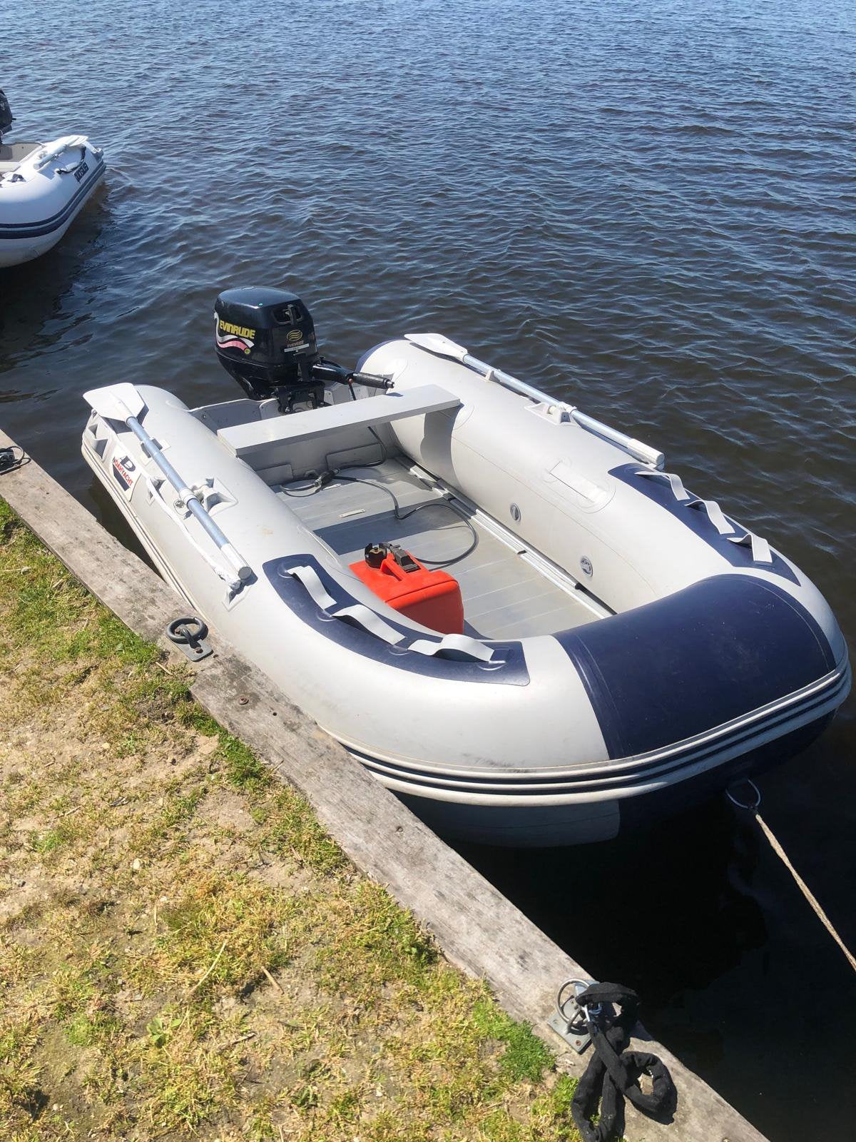 Noahyach rubberboot met evinrude motor 8 pk, Ophalen, Zo goed als nieuw, Motor en Techniek, Motorboot