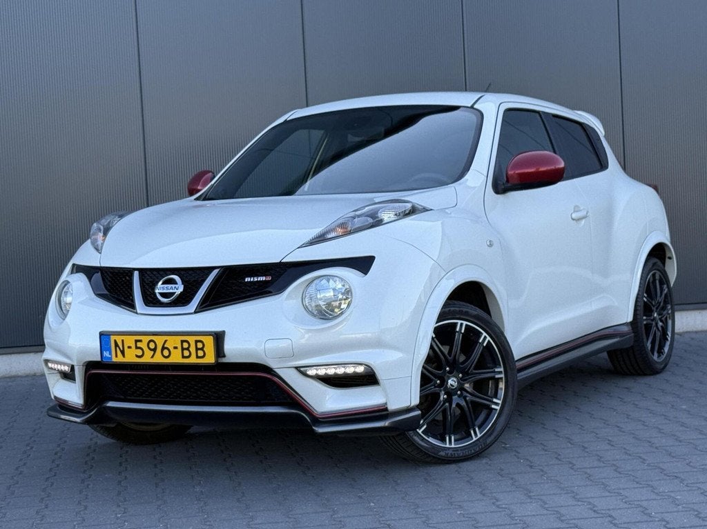 Nissan Juke 1.6 Turbo Nismo All-Mode 200+ PK - Automaat - Al, Auto's, Nissan, Euro 5, 1618 cc, Gebruikt, Zwart