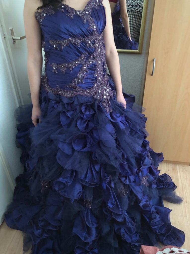 Een keer paar uur aan gehad ik hebt zelf 695€ betaald, Kleding | Dames, Trouwkleding en Trouwaccessoires, Ophalen of Verzenden