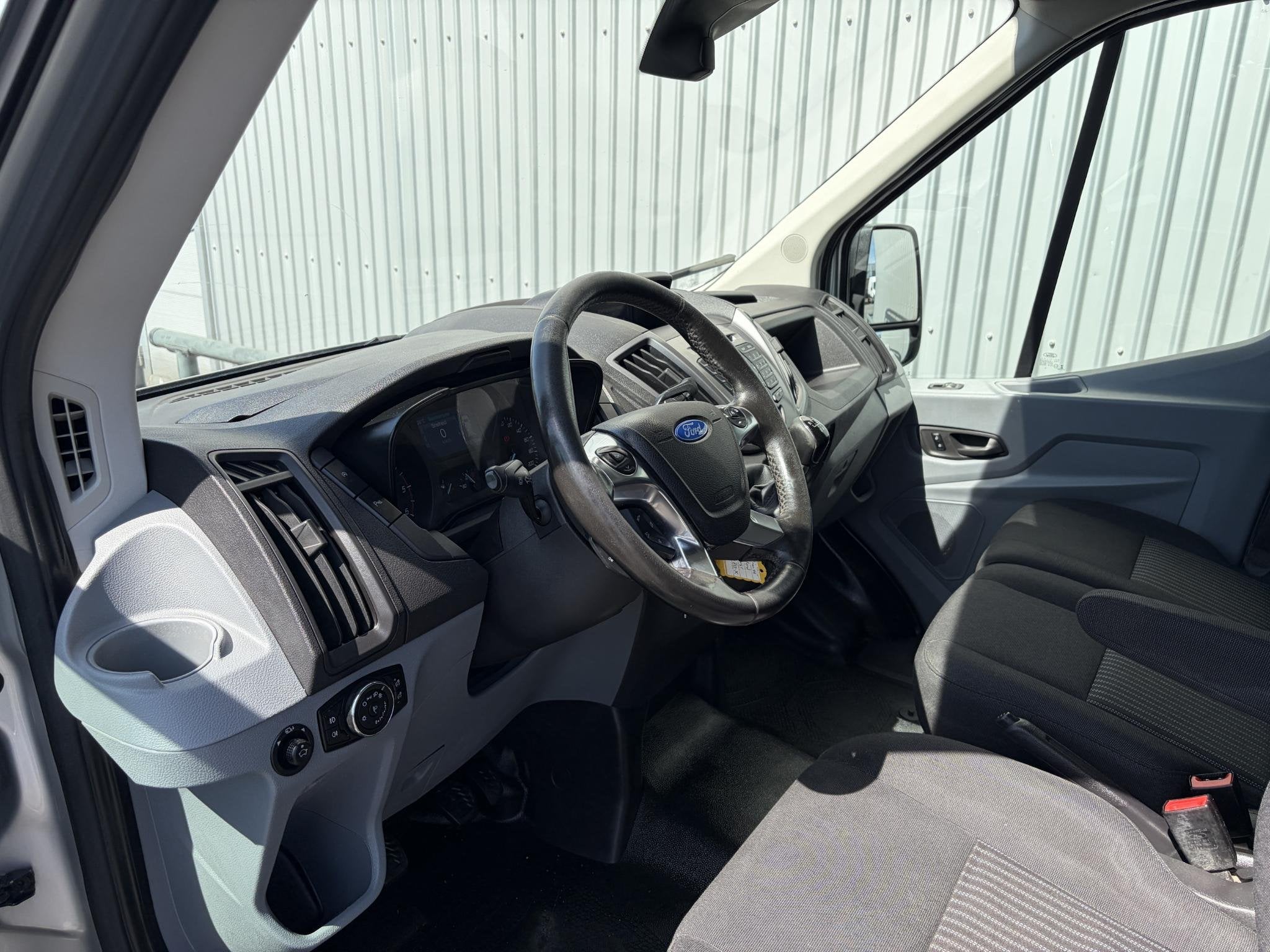 Ford Transit 310 2.2 TDCI L2H2*NAVI*CRUISE*CAM*A/C*HAAK*3PER, Euro 5, Gebruikt, 4 cilinders, Bedrijf