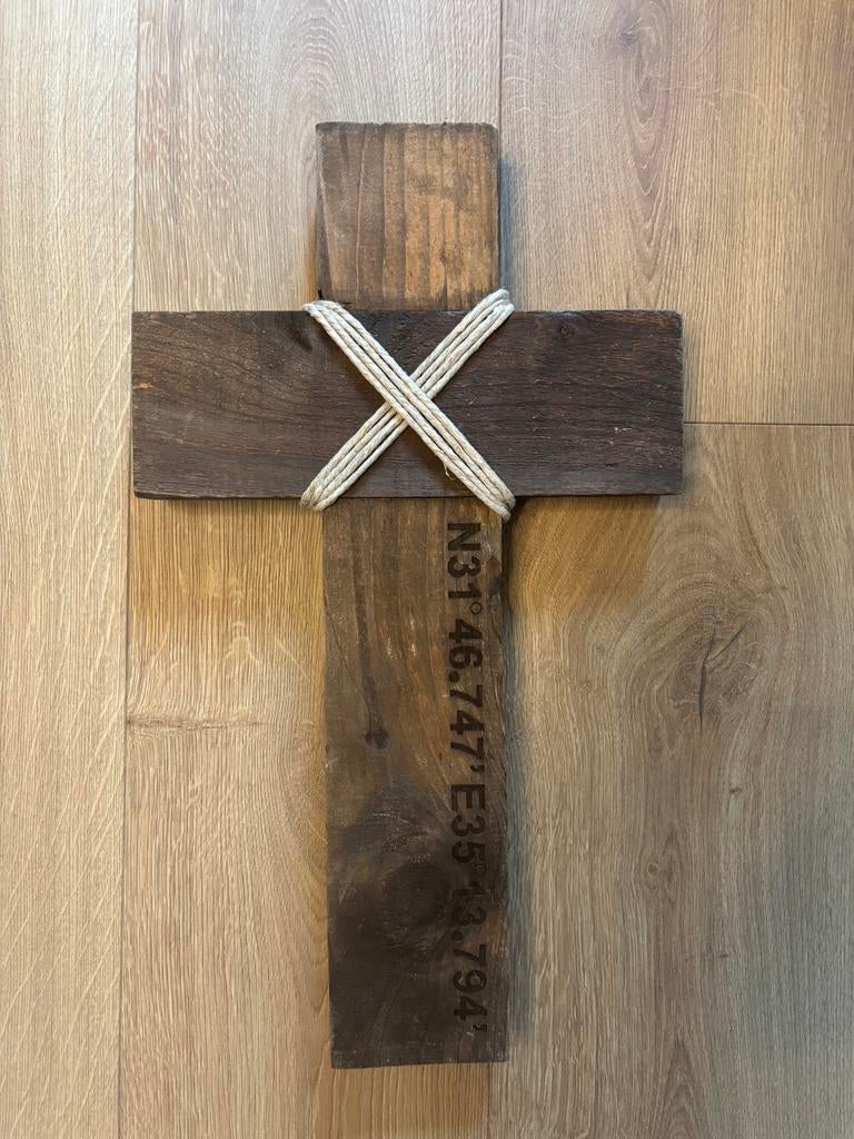 Houten Kruis met Golgotha Coördinaten - Handgemaakt, Ophalen of Verzenden