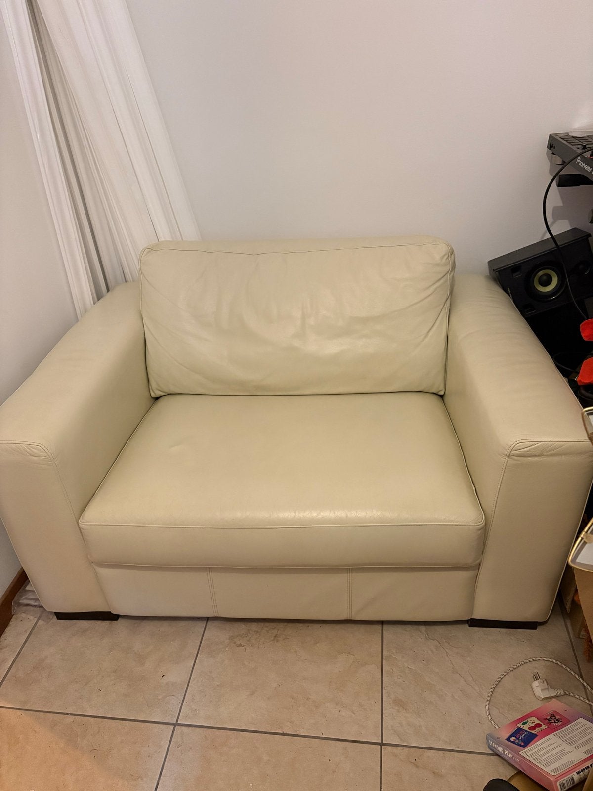 2 creme Leren Loveseat - Comfortabel en Tijdloos Design, Ophalen, Gebruikt, Leer, 75 tot 100 cm
