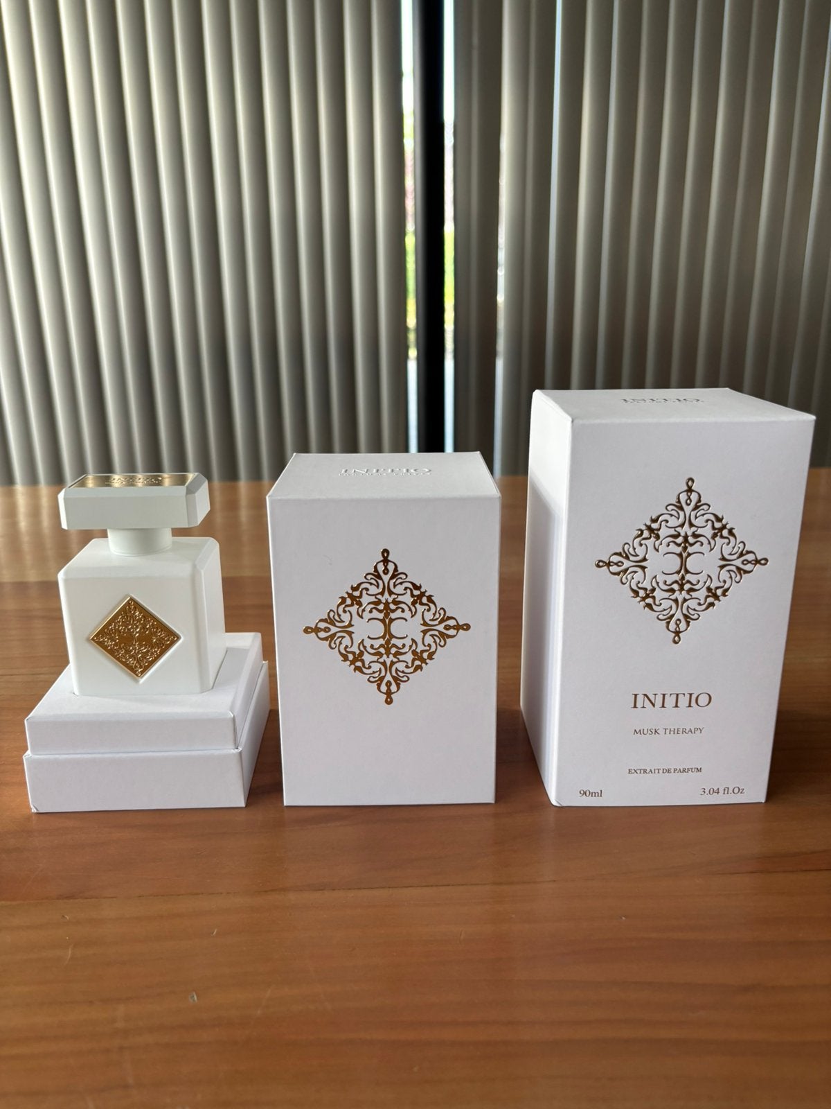 Initio Musk Therapy leeg parfumflesje, Verzenden, Gebruikt