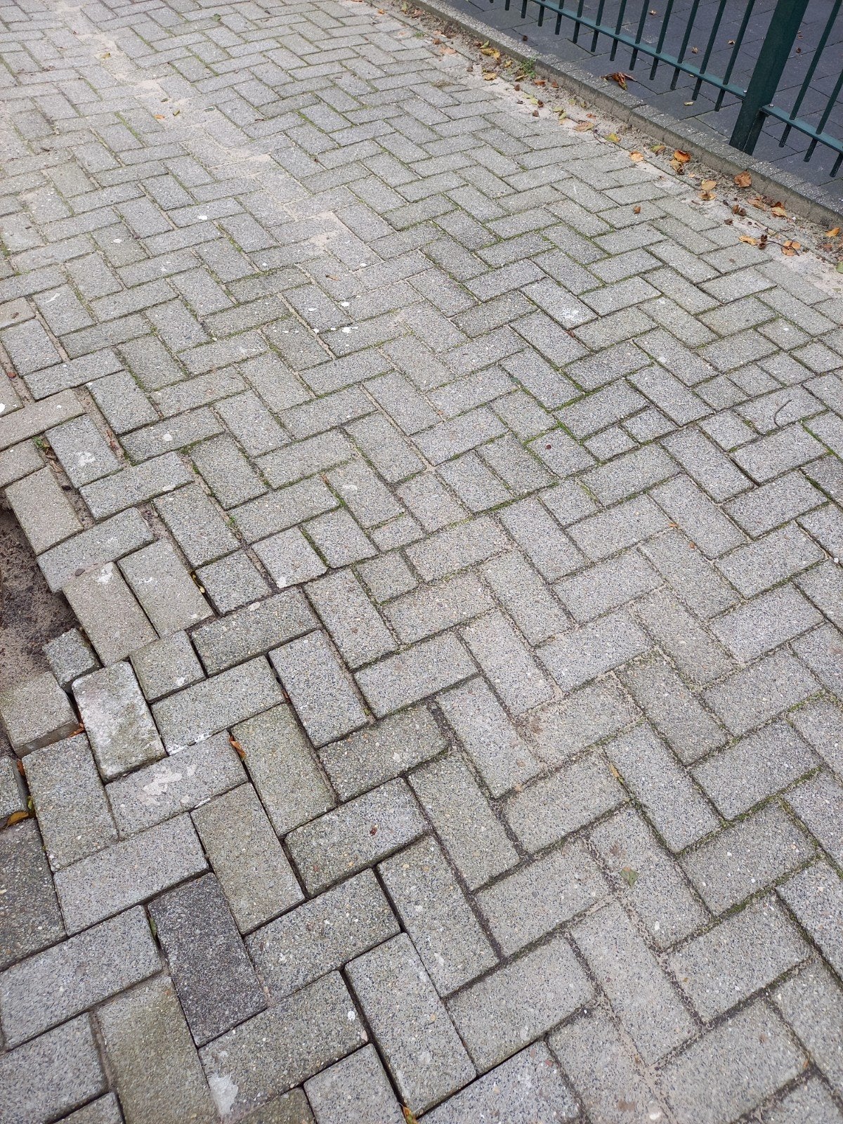 betonklinkers grijs / straatklinkers (+- 80m2), Tuin en Terras, Ophalen, Gebruikt, Beton, Klinkers