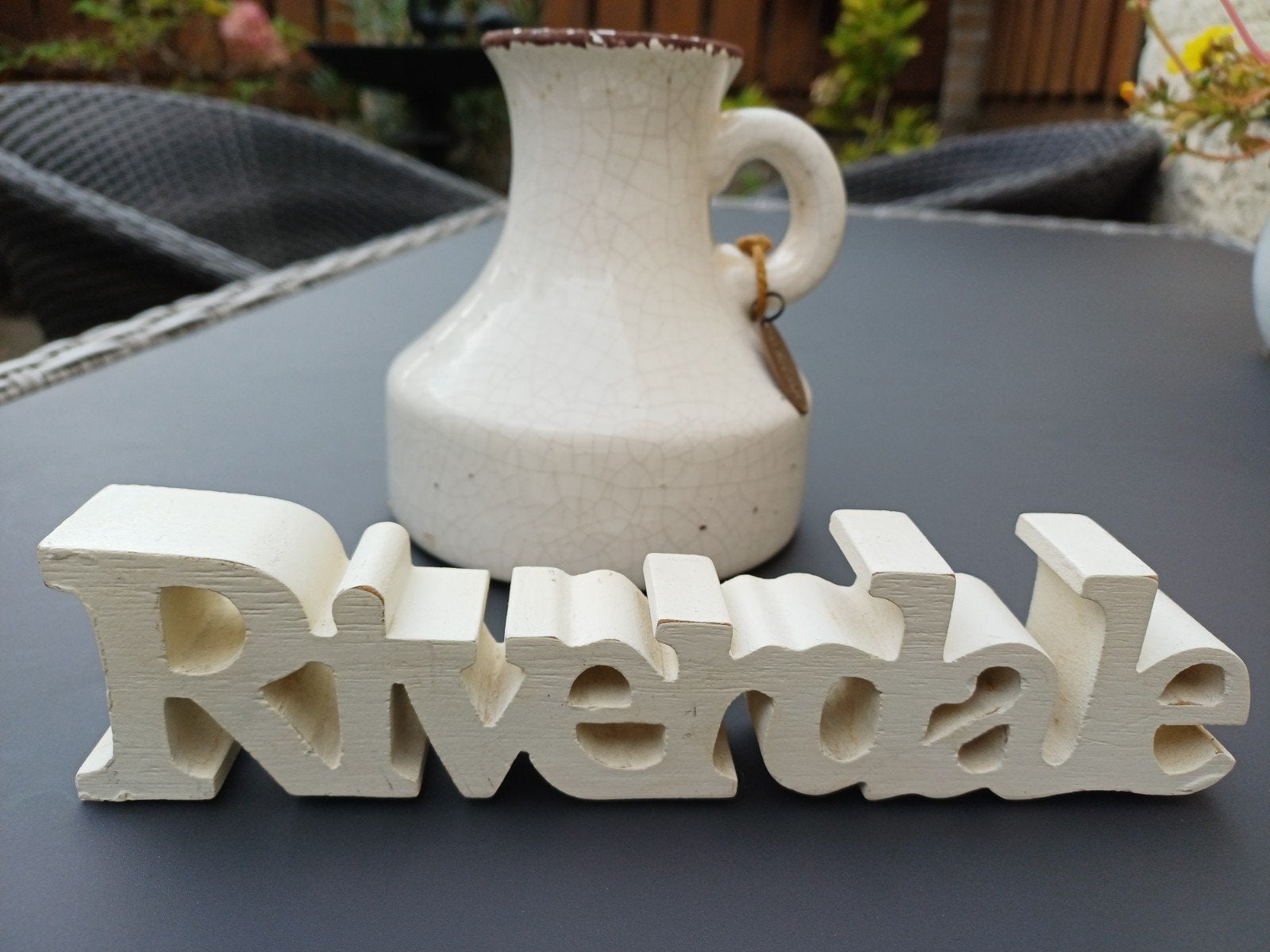 Riverdale vaasje met craquelé effect en houten Riverdale, Wit, Ophalen of Verzenden, Steen/keramiek, Gebruikt