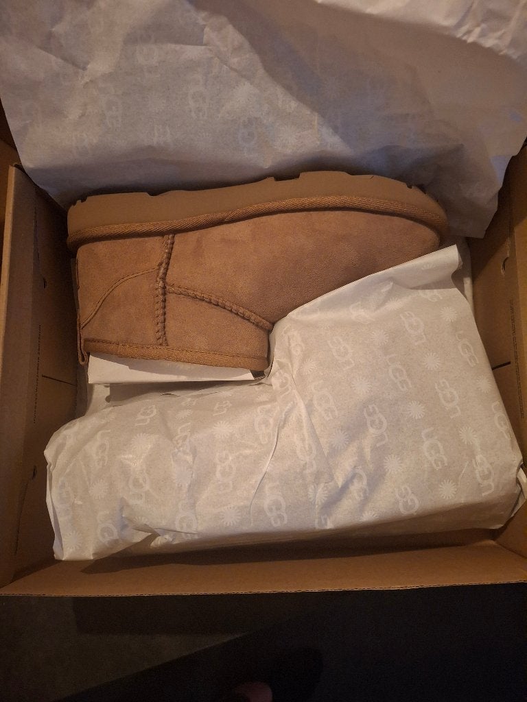 Uggs kids maat 35, Kleding | Dames, Schoenen, UGG, Bruin, Lage of Enkellaarzen, Nieuw