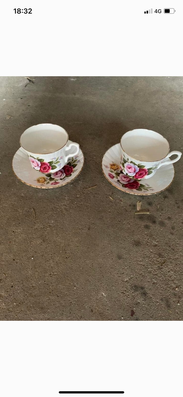 Vintage porselein thee servies, Ophalen of Verzenden, Zo goed als nieuw, Porselein, Kop en/of schotel