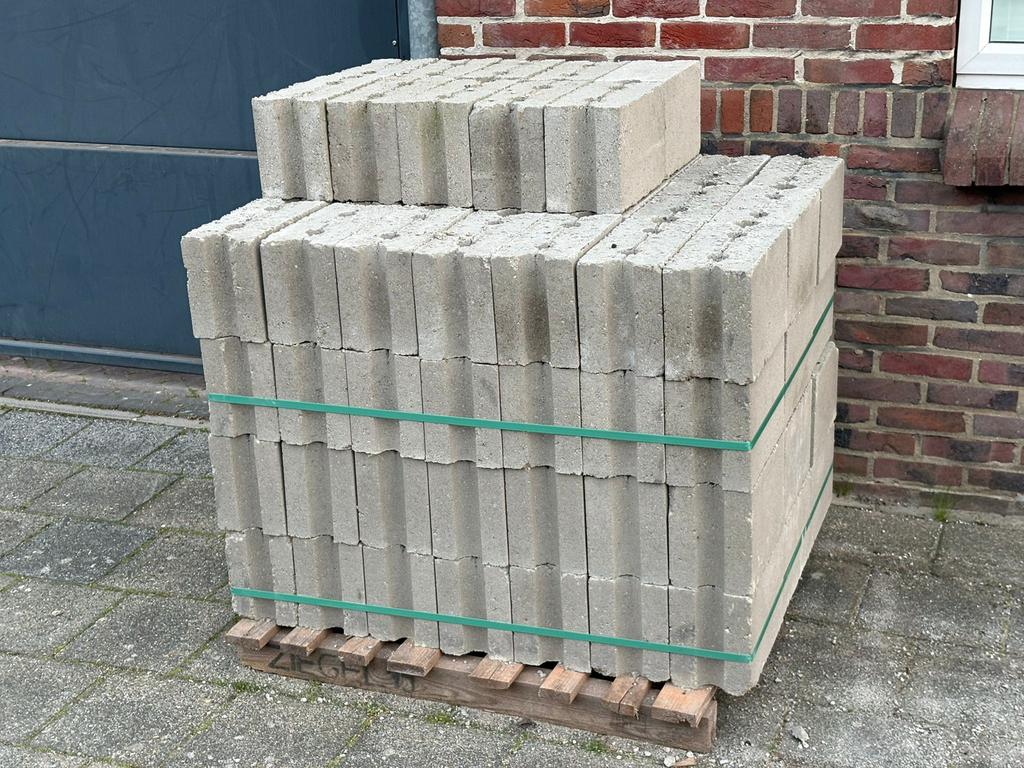 Betonblokken 30x20x15, Ophalen, Zo goed als nieuw, Bakstenen