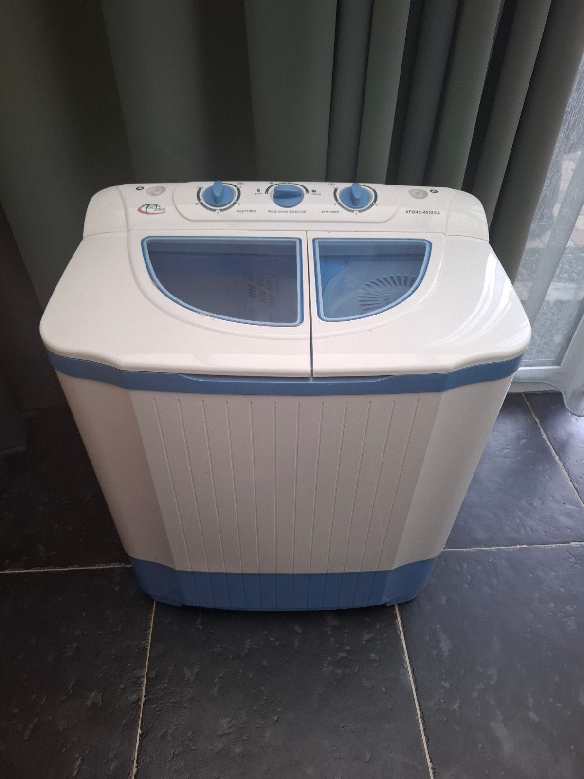 Mini wasmachine, Ophalen, 4 tot 6 kg, 85 tot 90 cm, Minder dan 1200 toeren