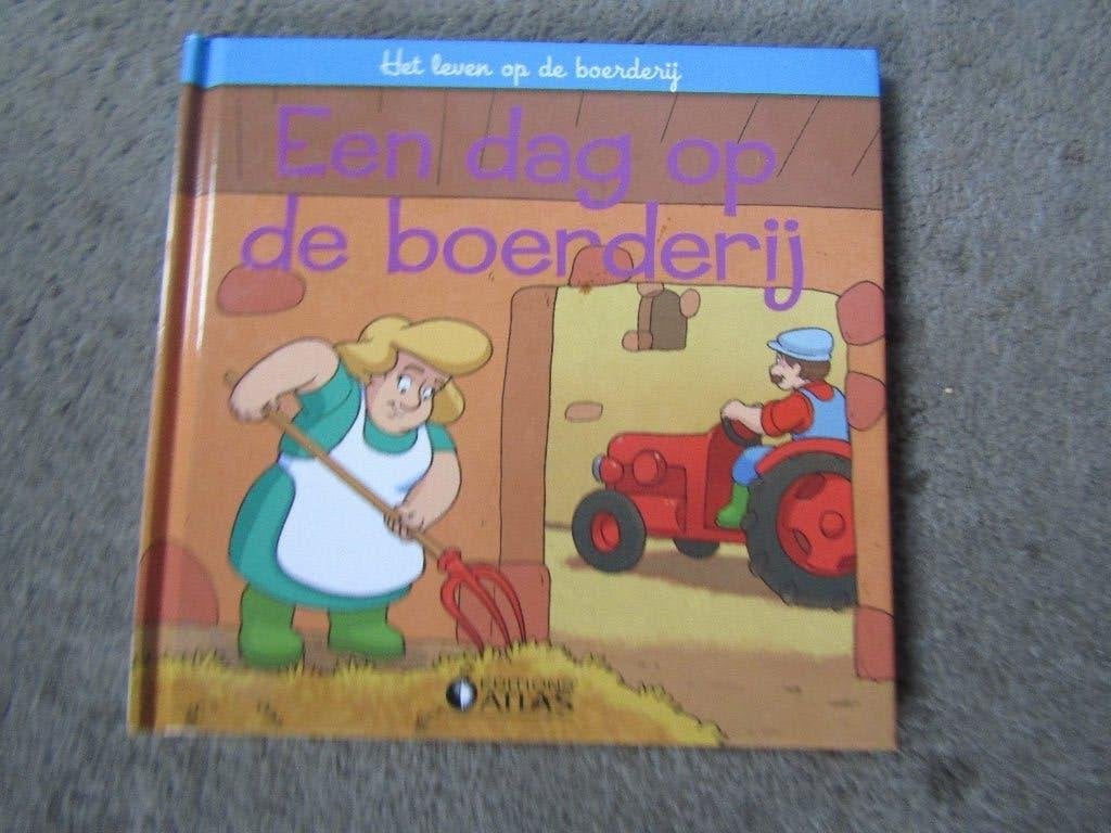 Boek: Het leven op de boerderij - Een dag op de boerderij, Gelezen, Editions Atlas, Fictie algemeen, Ophalen of Verzenden