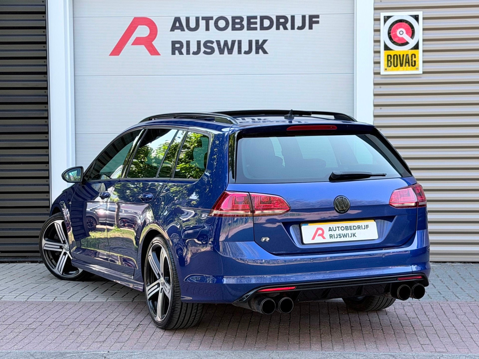 Volkswagen Golf Variant 2.0 TSI R Pano/Leer/Camera, Auto's, Automaat, Gebruikt, Euro 6, 1984 cc