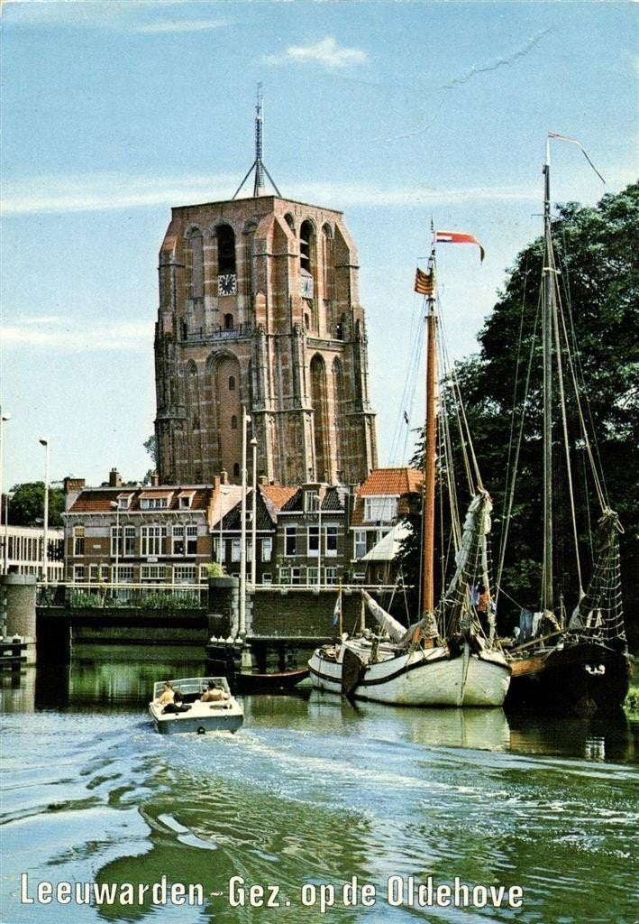 Leeuwarden, Gez. op de Oldenhove - boten - 1984 gelopen, Ophalen of Verzenden, 1980 tot heden, Gelopen, Friesland
