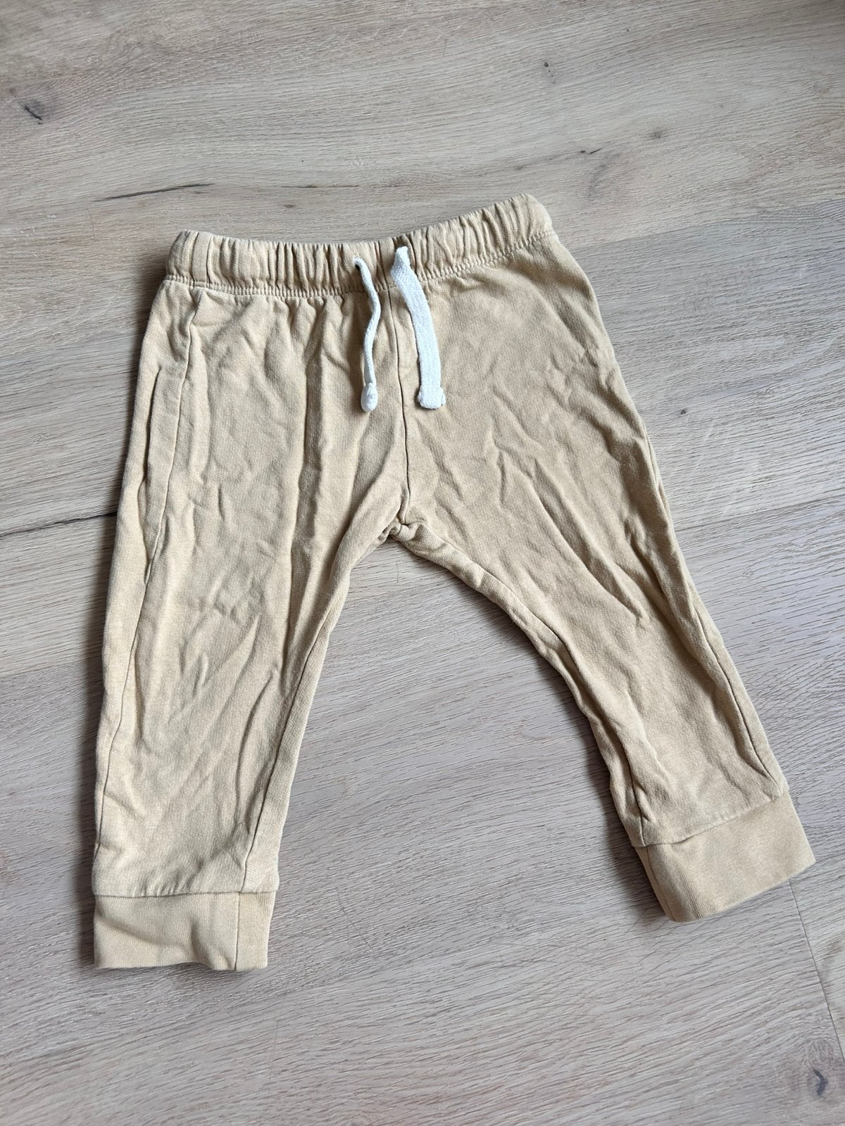 HEMA joggingbroek maat 86 – beige/zand 100% katoen, Ophalen of Verzenden, Gebruikt, Jongetje, Broekje