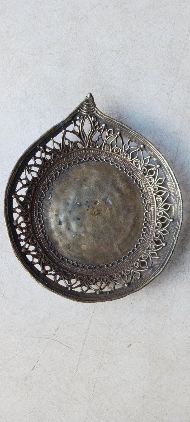 BRONZEN DECORATIEVE SCHAAL  OPENGEWERKTE RAND 23 /27 BREED, Ophalen of Verzenden