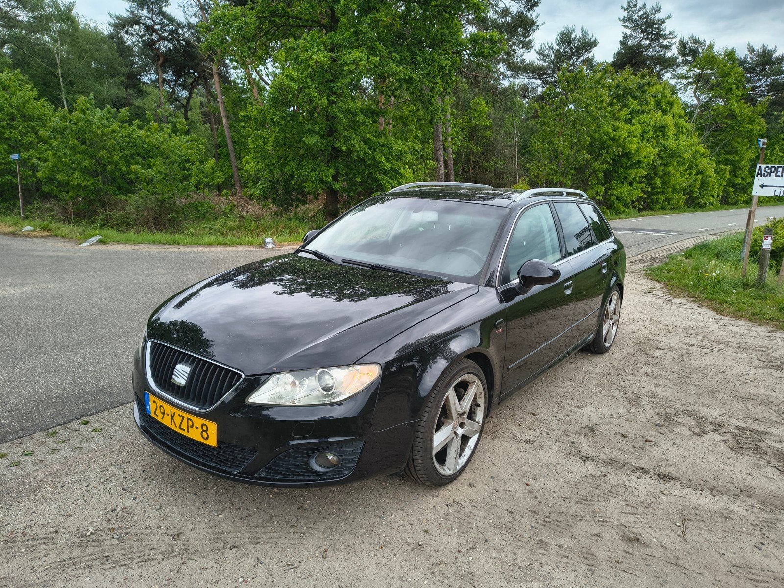 Seat Exeo 2.0 TSI 147KW ST 2010 Zwart, Zwart, 4 cilinders, 1984 cc, 1465 kg