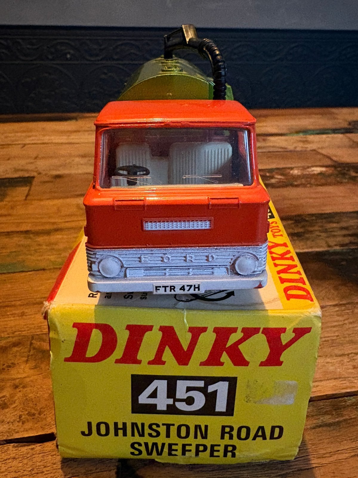 Dinky Toys 451 Johnston Road Sweeper uitzonderlijke staat, Ophalen of Verzenden, Zo goed als nieuw, Auto, Dinky Toys