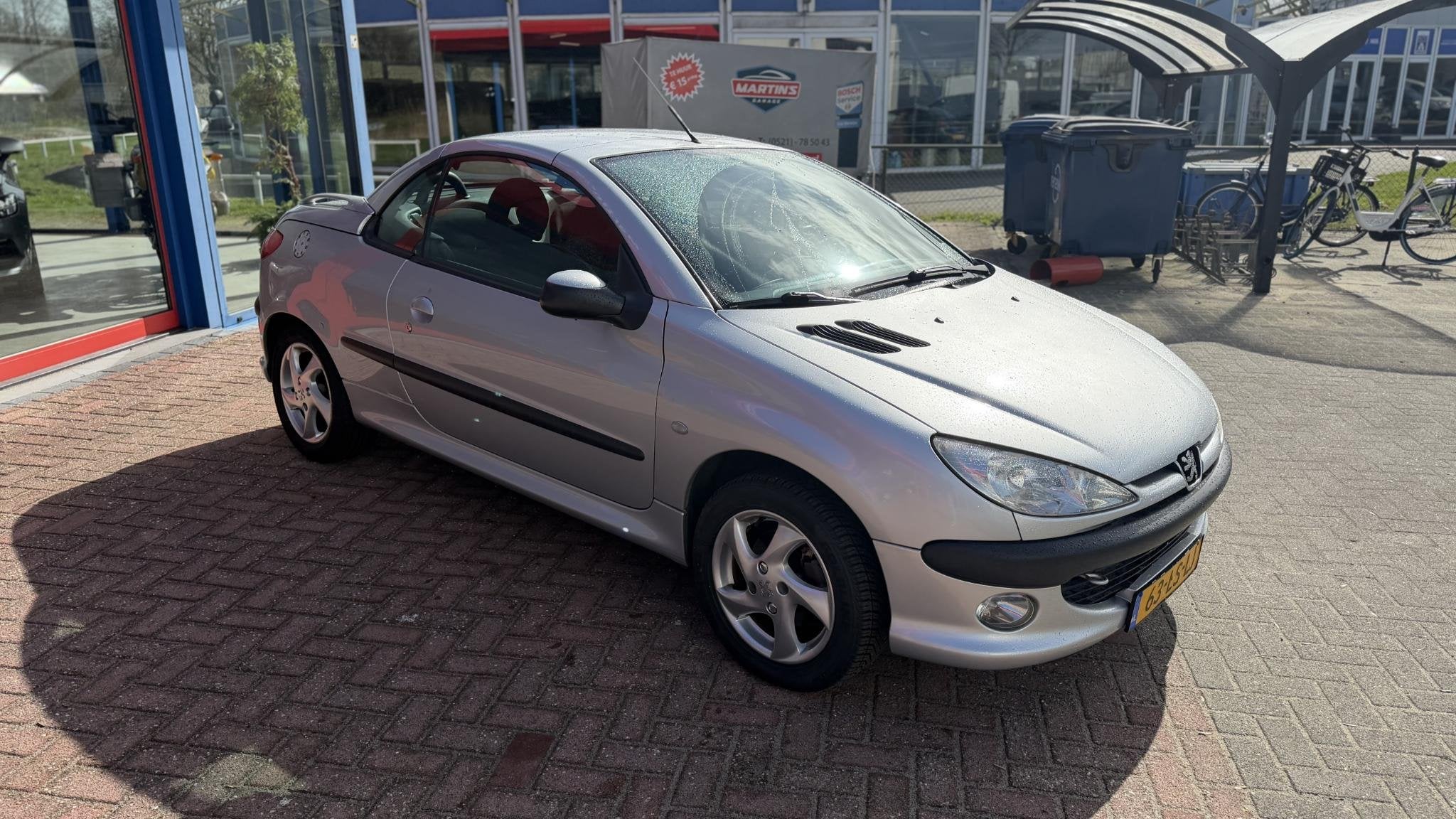 Peugeot 206 CC 1.6-16V Dak werkt niet volledig! nu mee 500 e, Auto's, Voorwielaandrijving, Stof, Gebruikt, 4 cilinders