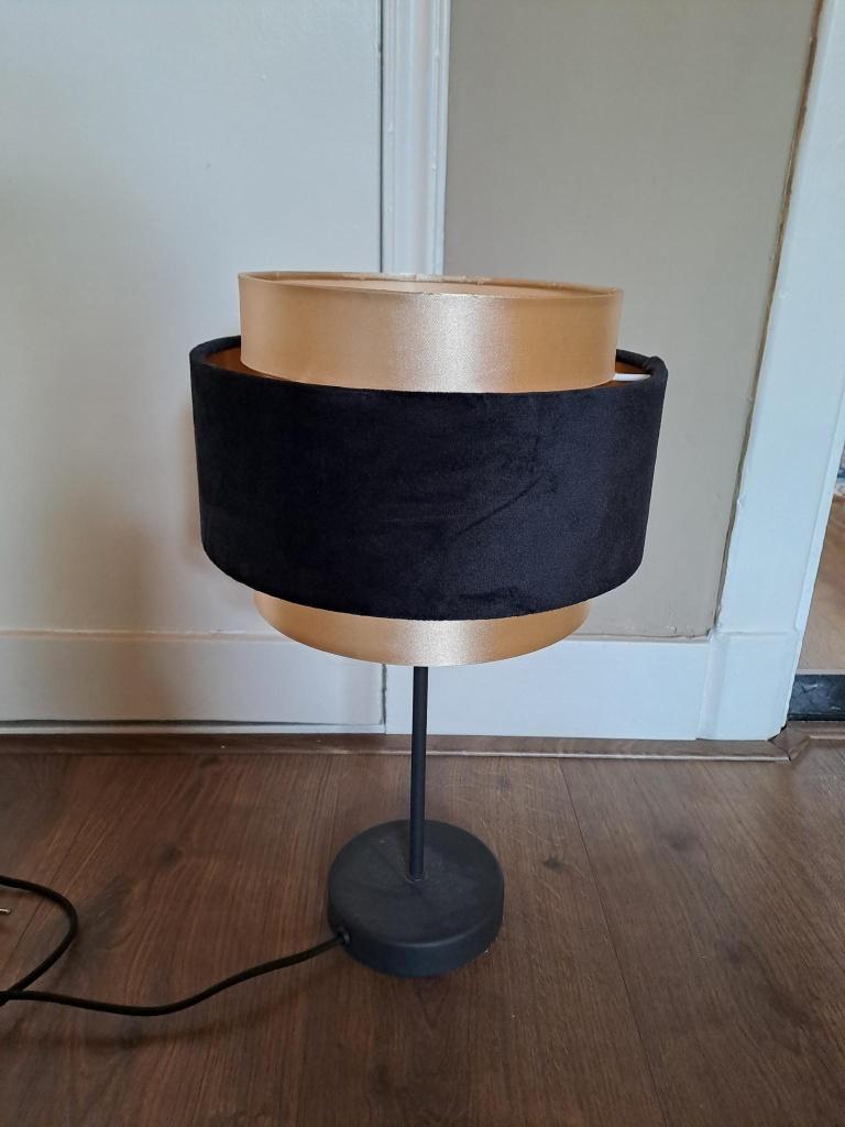 Mooie tafellamp, Ophalen, Nieuw