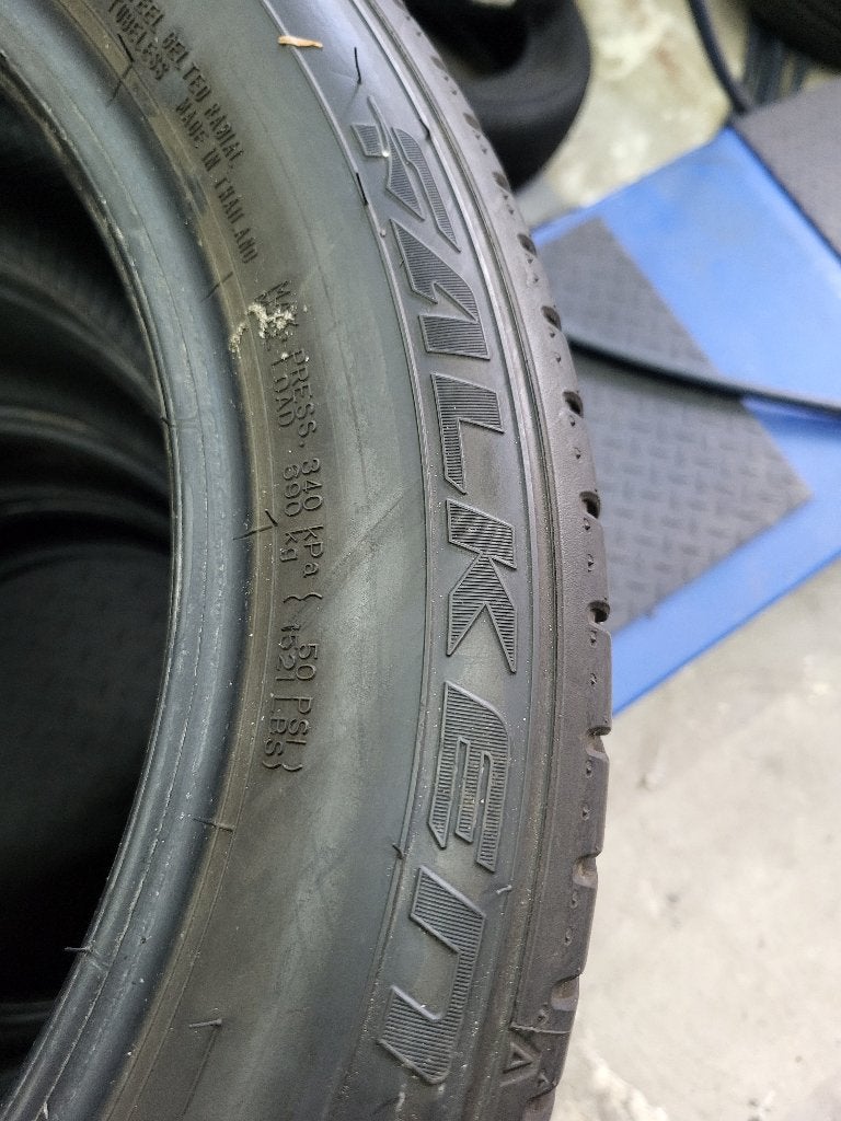 4 x 205/55/17 Falken Azenis 7mm profiel 200,- Incl montage !, Auto-onderdelen, Falken Europe, Gebruikt, 17 inch, Zomerbanden