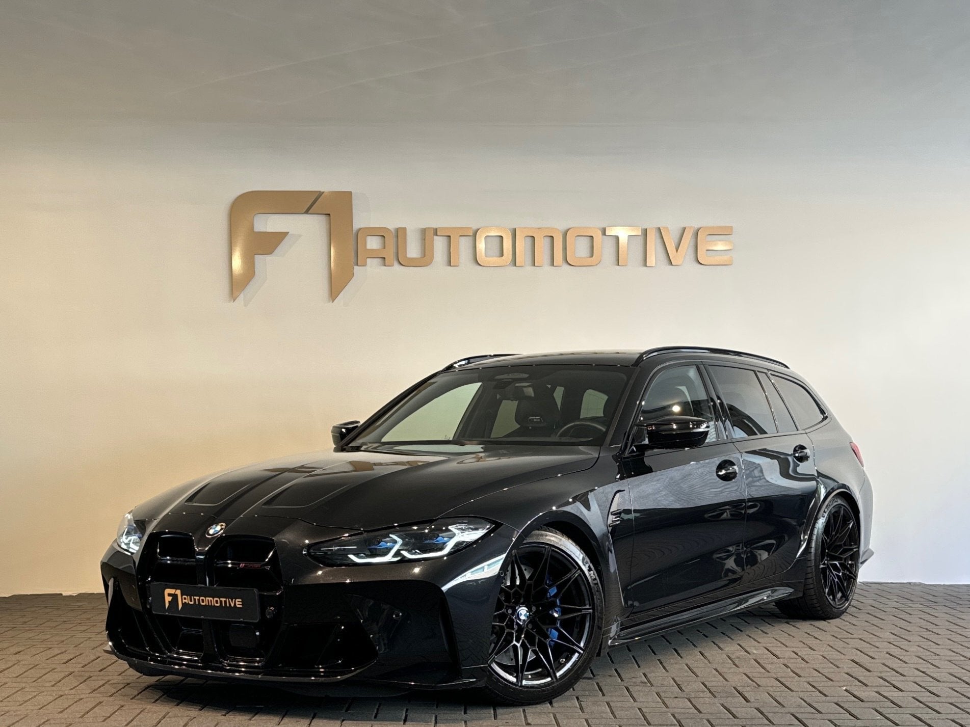 BMW 3-serie Touring M3 xDrive Competition Milltek|H/K|HuD, Auto's, Automaat, Zwart, Vierwielaandrijving, 3-Serie