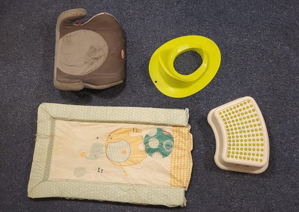 toiletverkleiner, opstapje, verschoonmat, boosterzitje, Ophalen, Gebruikt