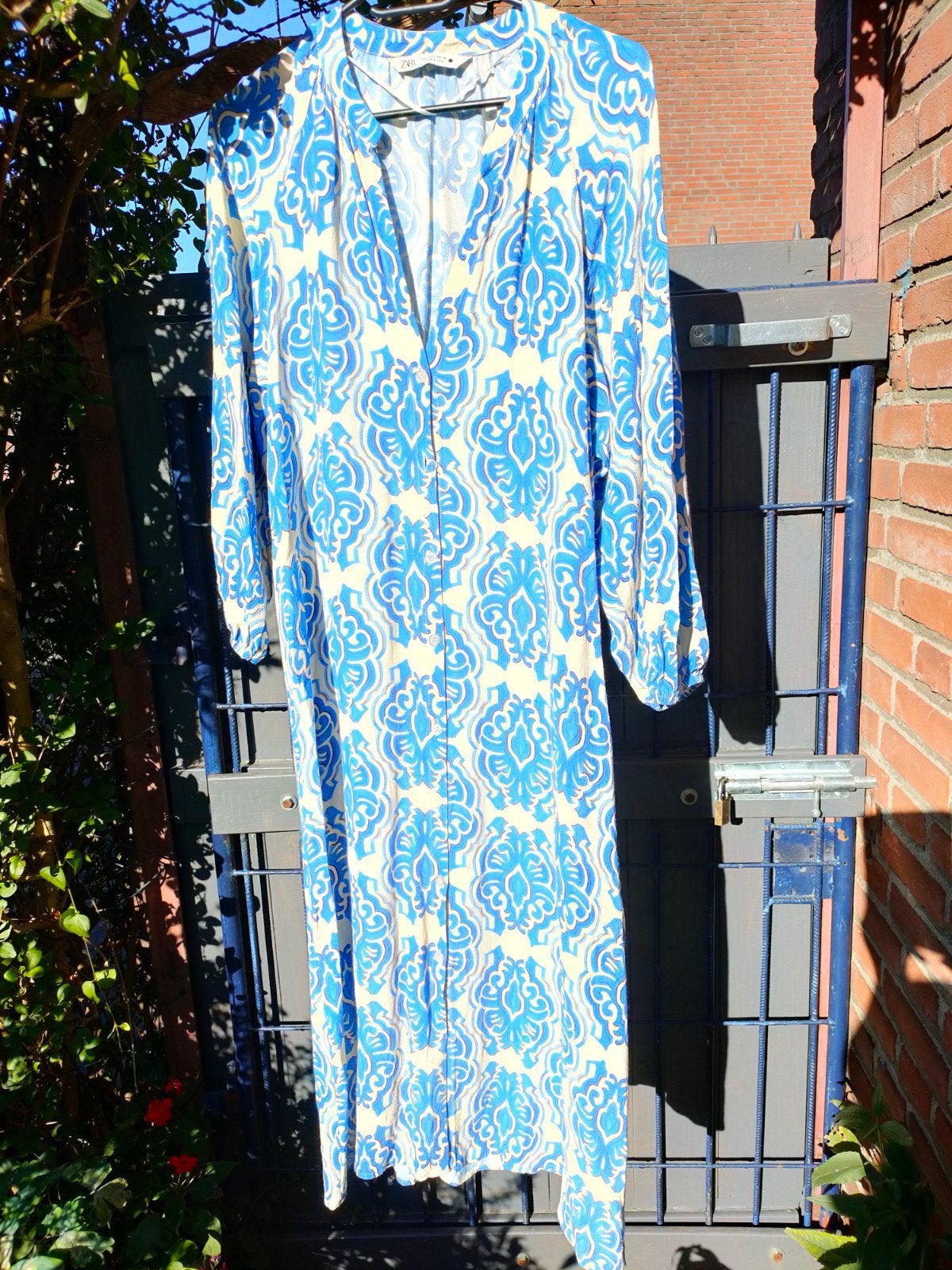 ZARA Lange Jurk met Blauw-Wit Patroon - Maat L, Kleding | Dames, ZARA, Blauw, Maat 42/44 (L), Ophalen of Verzenden